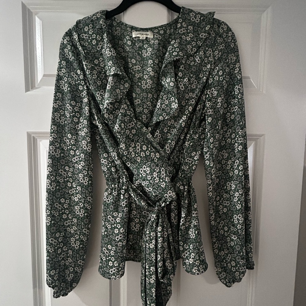 Max Studio Green Floral Ruffle Blouse